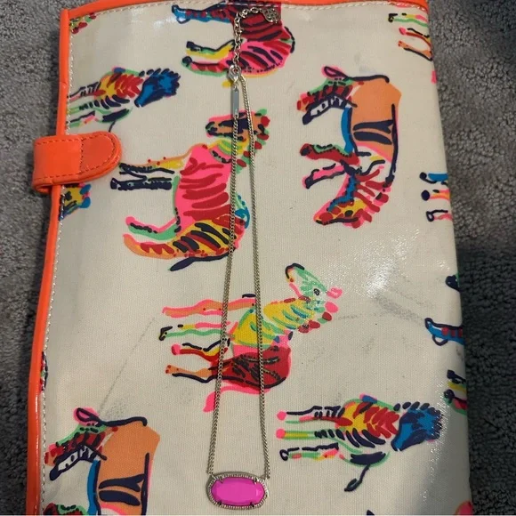 Hot Pink Kendra Scott Dylan Pendant Necklace - Picture 2 of 8